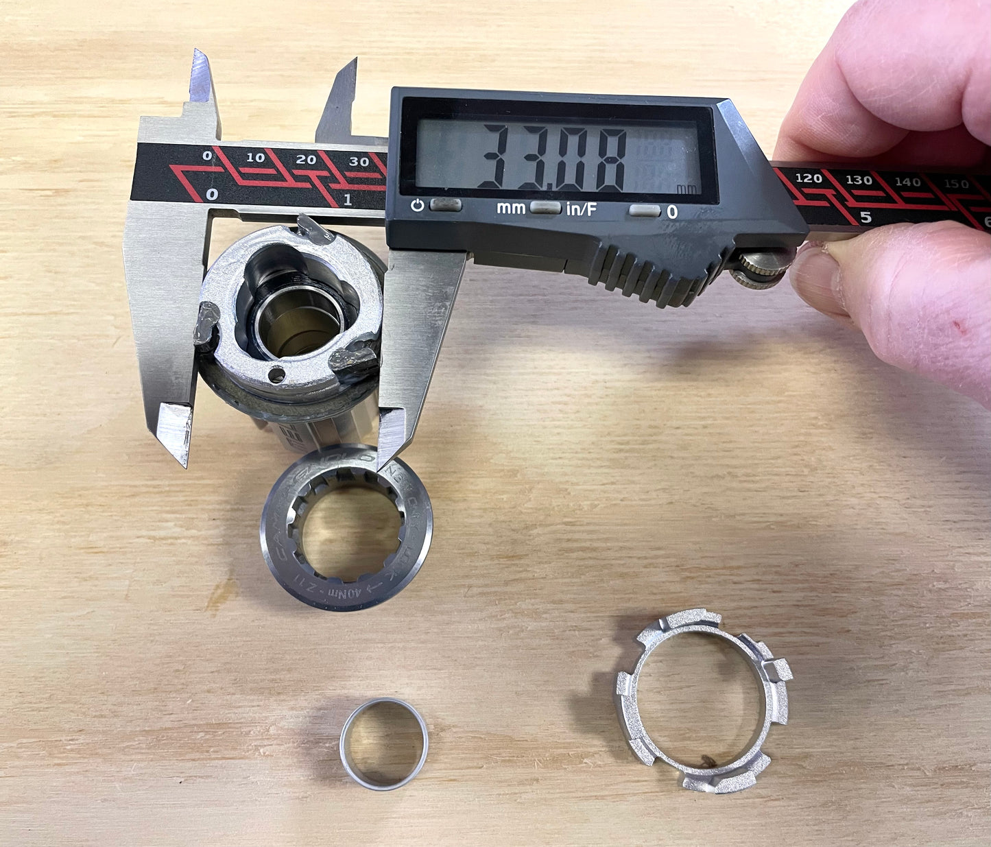 New Take-Off Campagnolo N3W 33mm COMPLETE Freehub Body WTO Ultra & Shamal Carbon