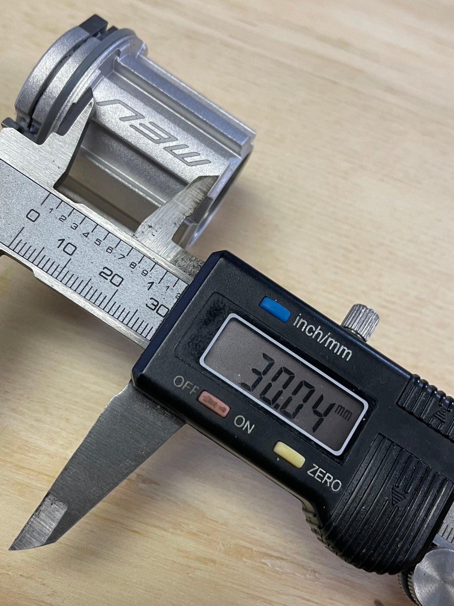 New Take-Off Campagnolo N3W Freehub Body FH-N3Wa33 for 33mm axle Bora Ultra Shamal Carbon