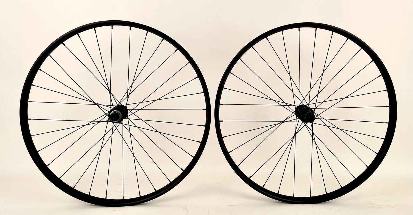 Whl Pr 700 WTB Asym i23 Black CL Disc, 32h Shimano RS470 hubs, 8-11s cassette, 12x100 front, 12x142 rear, DT Swiss 2.0mm BK spokes, brass nipples, No Rim Decals