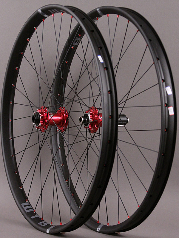 WTB Asym I35 TCS 27.5 650b Wheelset Novatec Convertible Red Hubs