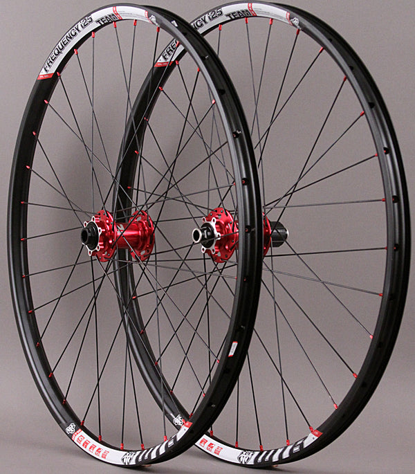 WTB Frequency I25 TCS 27.5 650b Wheels Novatec Red Hubs Thru Axl