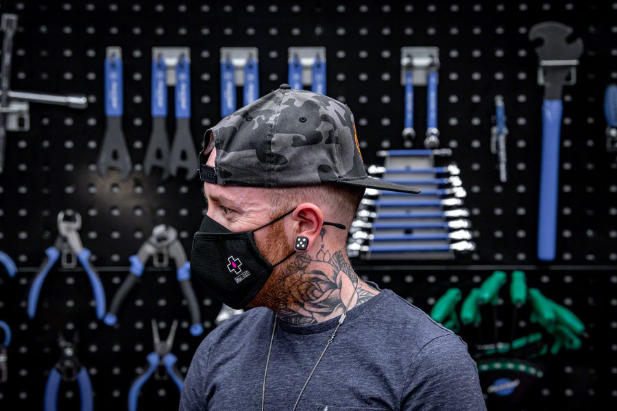 Muc-Off Reusable Face Mask - Black, Large