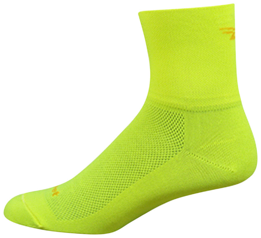 DeFeet Aireator D-Logo Socks - 3 inch, Hi-Vis Yellow, Large