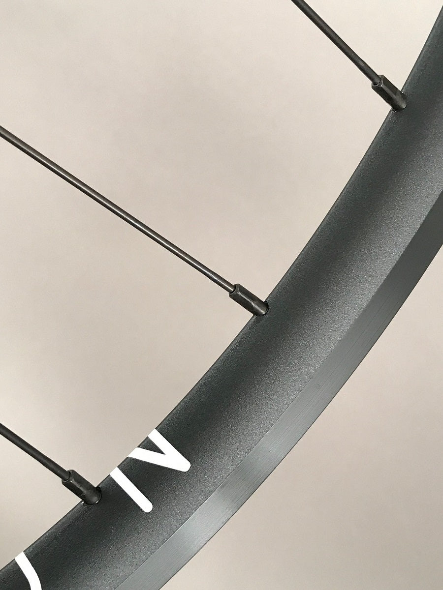 White Industries Eno Eccentric H Plus Son Archetype Wheelset