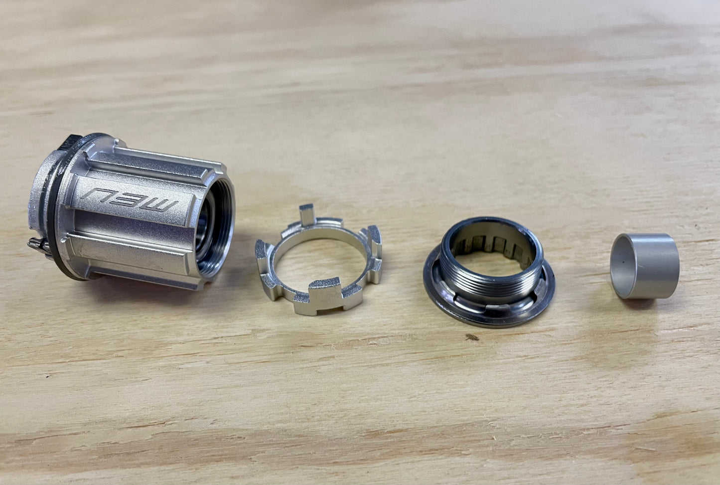 New Take-Off Campagnolo N3W 33mm COMPLETE Freehub Body WTO Ultra & Shamal Carbon