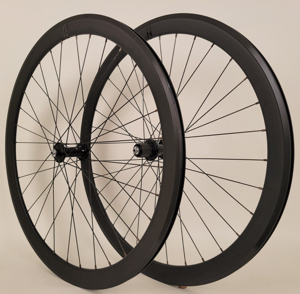 H + plus Son SL42 Black Road Bike Wheelset Shimano 105 R7000 Hubs 8-11s 32 Hole