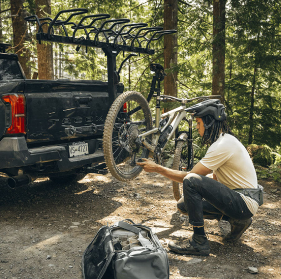 thule-revert-bike-repair-holder-work-stand