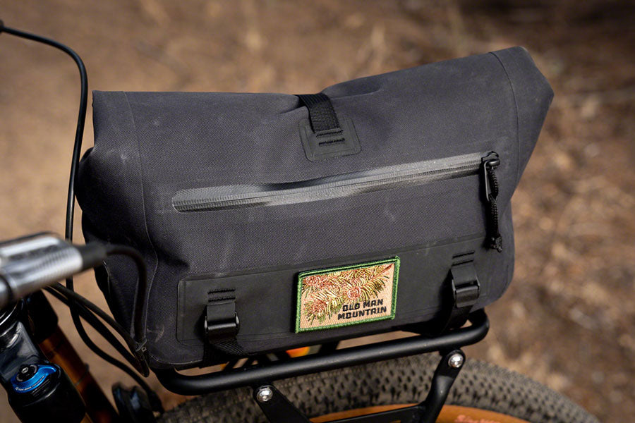 old-man-mountain-juniper-trunk-bag-7l-black