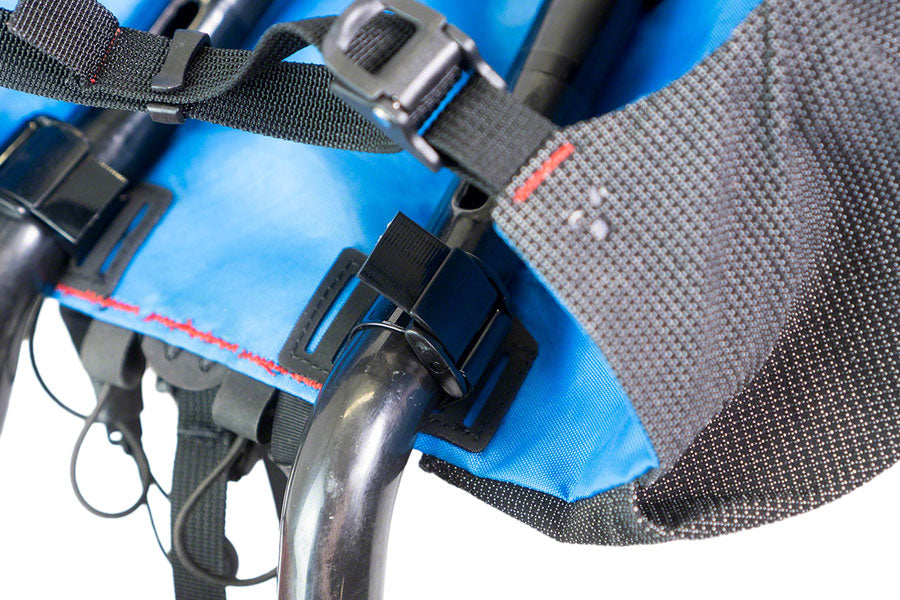 revelate-designs-pitchfork-aero-bar-bag-black