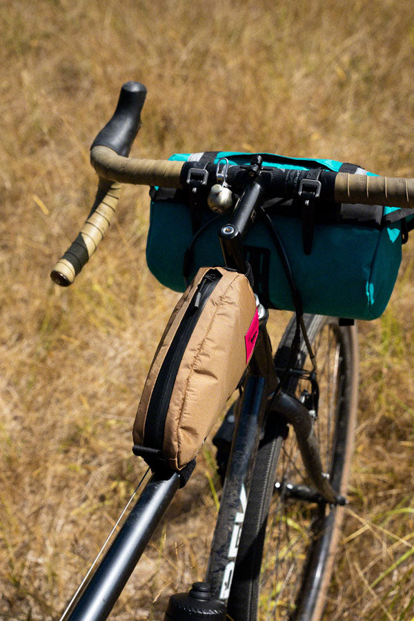 swift-industries-moxie-top-tube-bag-coyote