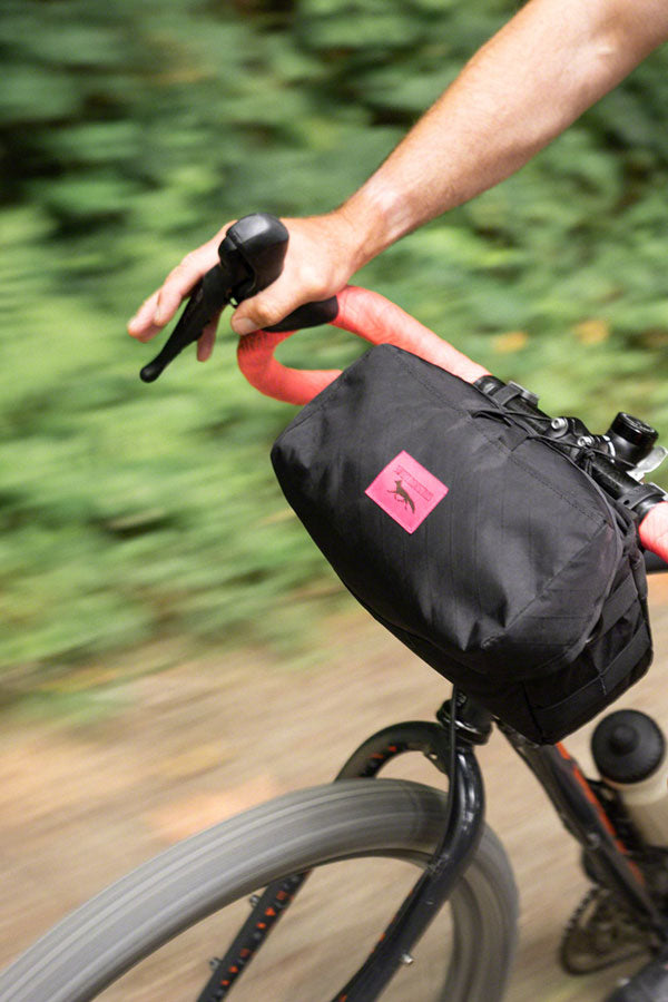 swift-industries-capstone-handlebar-bag-black
