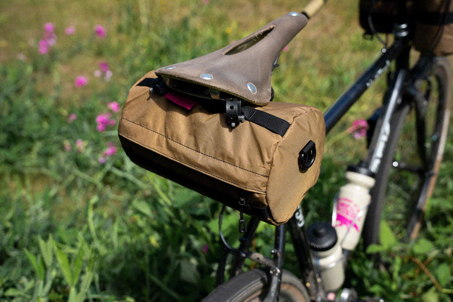 swift-industries-bandito-bicycle-bag-coyote