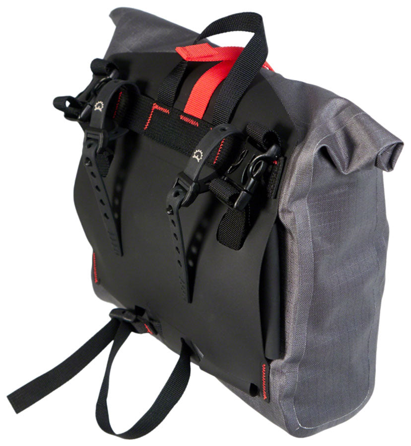 revelate-designs-egress-pocket-handlebar-bag