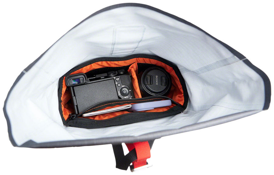 revelate-designs-egress-pocket-handlebar-bag