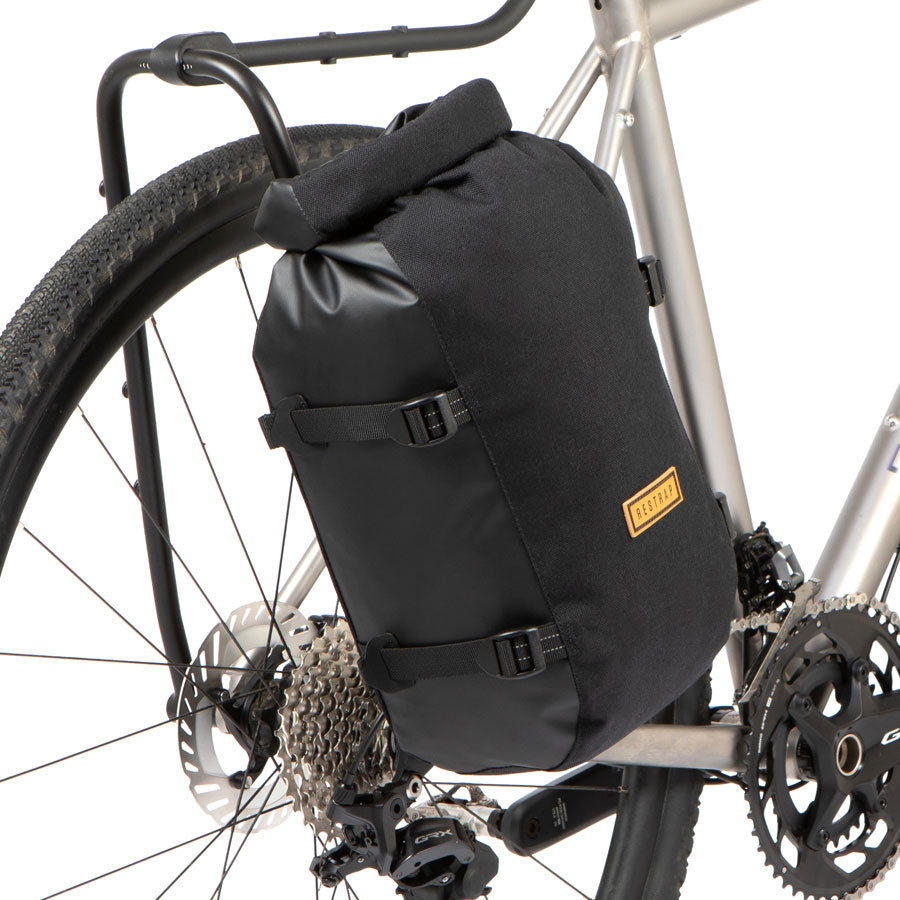 restrap-switch-pannier-10l-rolltop-each-black