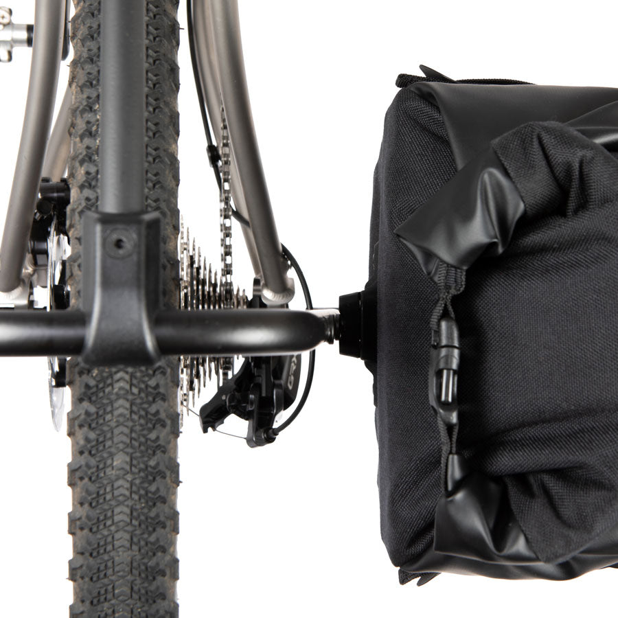 restrap-switch-pannier-10l-rolltop-each-black