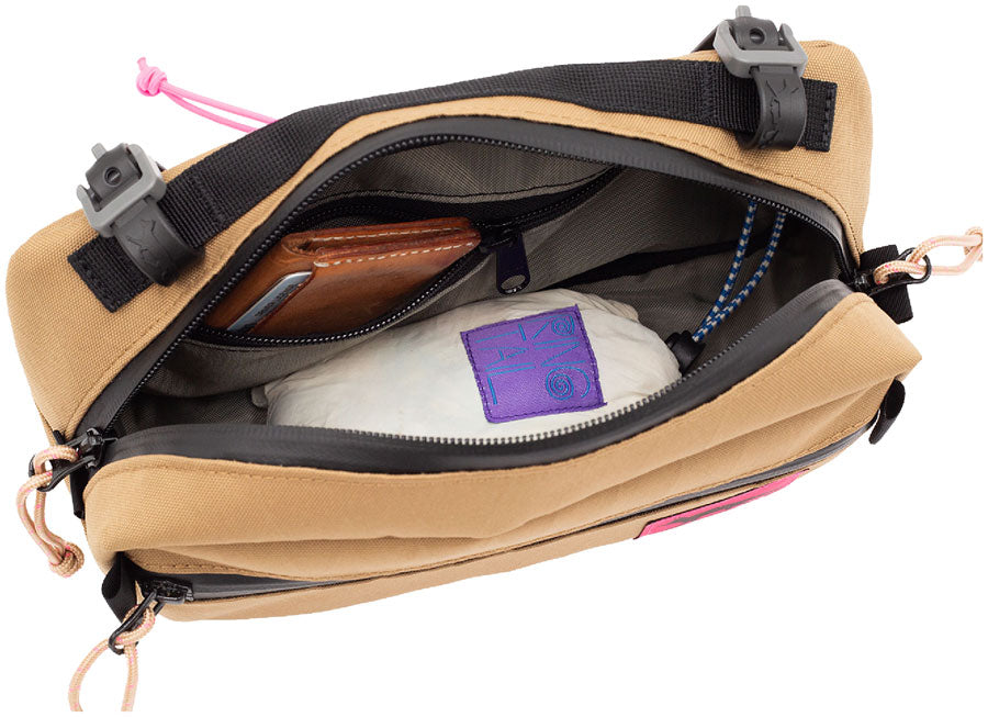 swift-industries-kestrel-handlebar-bag-coyote-1