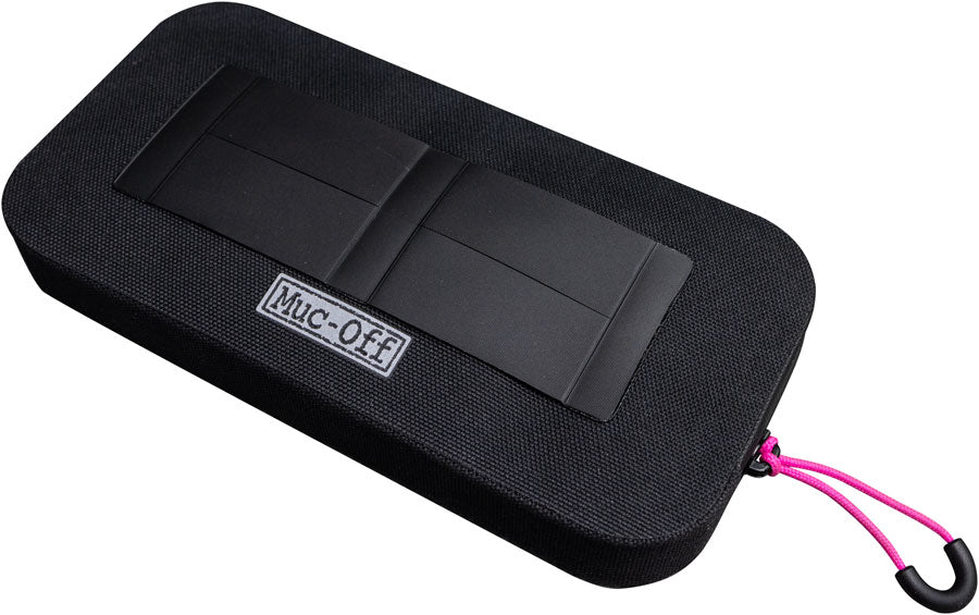 muc-off-waterproof-essentials-case