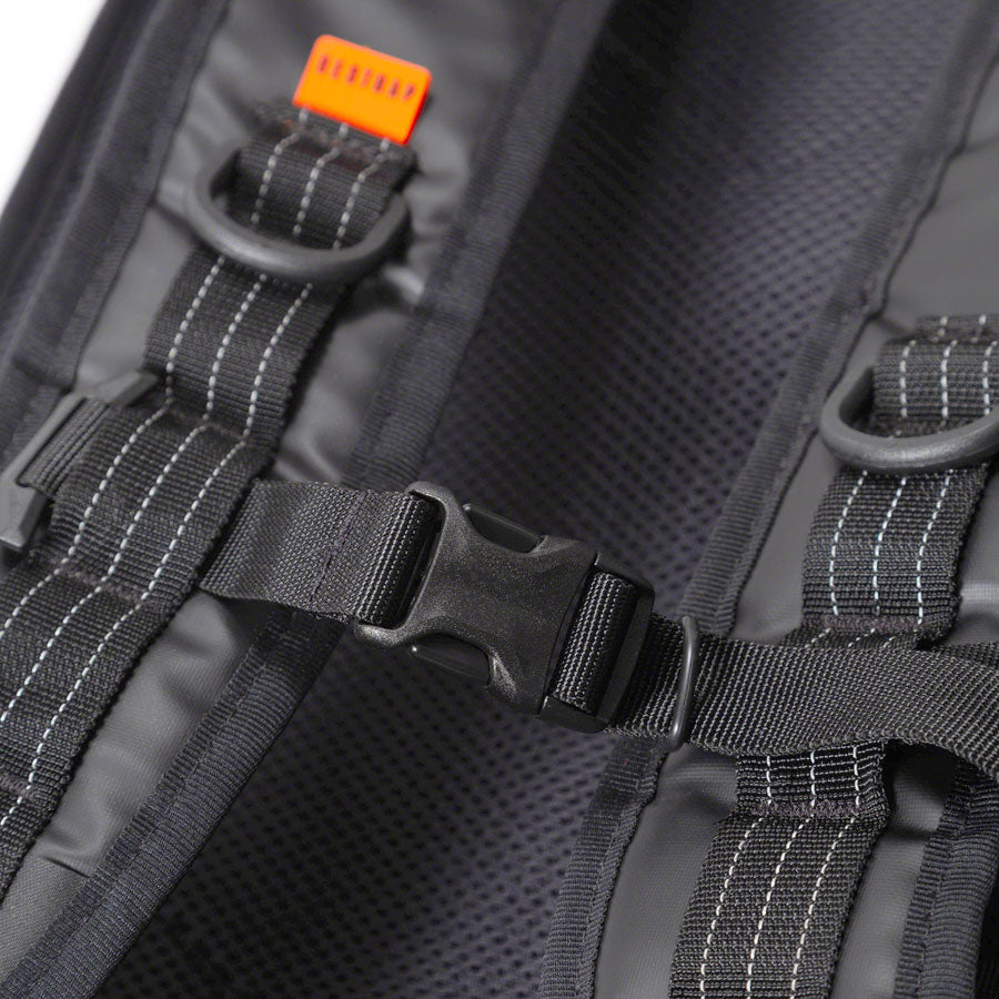 restrap-rolltop-backpack-22l-black