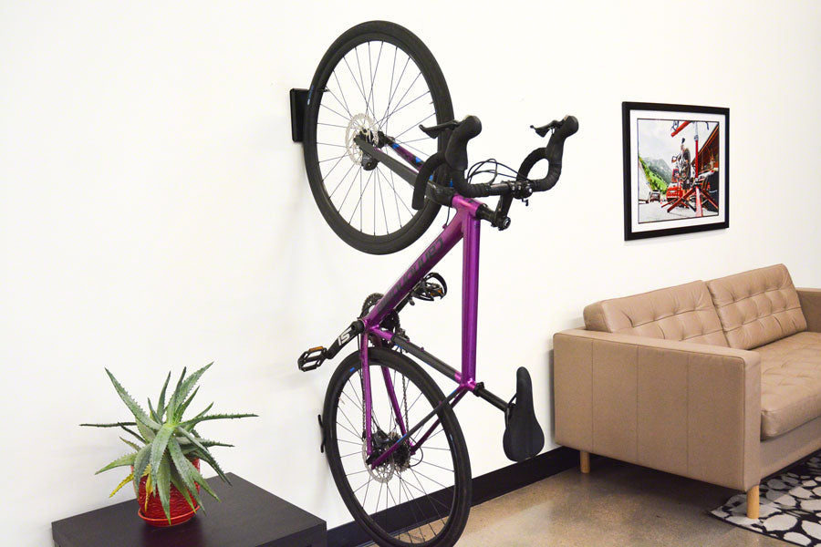 feedback-sports-velo-hinge-v2-bike-hanger-wall-mounted-1-bike-up-to-3-0-tire-black