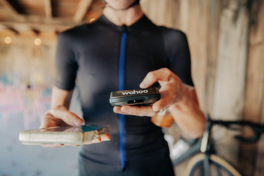 wahoo-elemnt-ace-gps-cycling-computer
