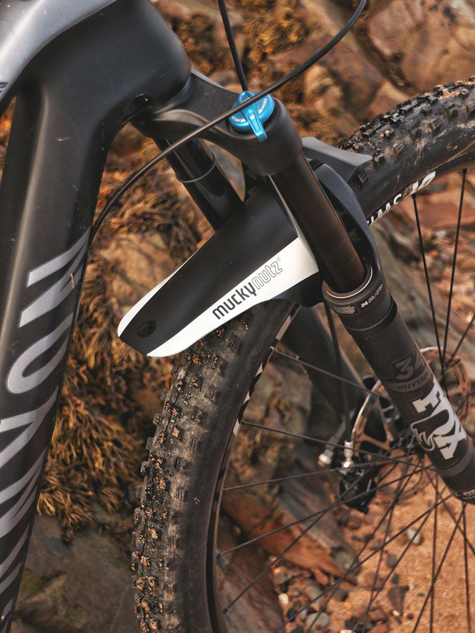 mucky-nutz-face-fender-white-1