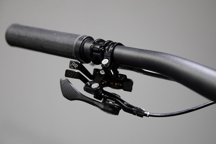 ohlins-suspension-fork-and-rear-shock-remote-lever-for-rxc34-forks-and-txc-shocks-3-position-matchmaker-compatible-black