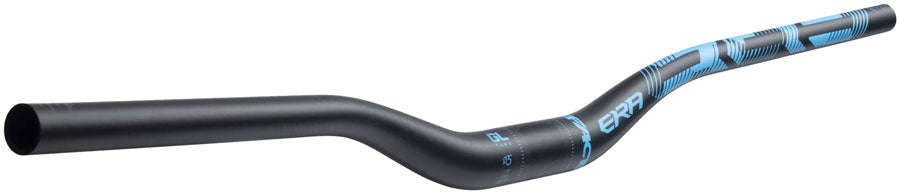 raceface-era-handlebar-carbon-800mm-40mm-35-0-8-deg-blue