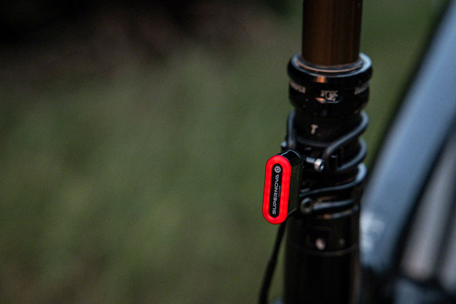 supernova-tl3-mini-6v-seatpost-light-black