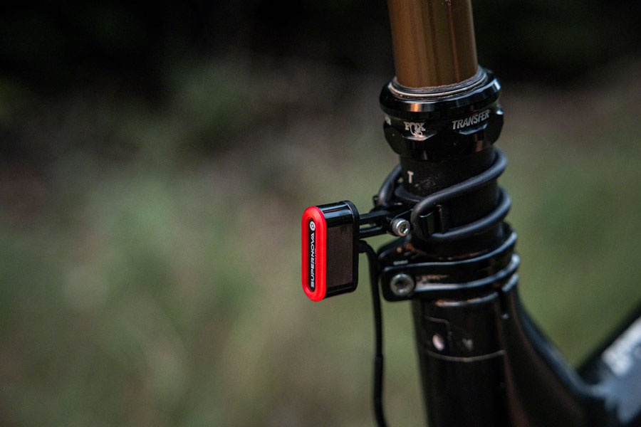 supernova-tl3-mini-6v-seatpost-light-black