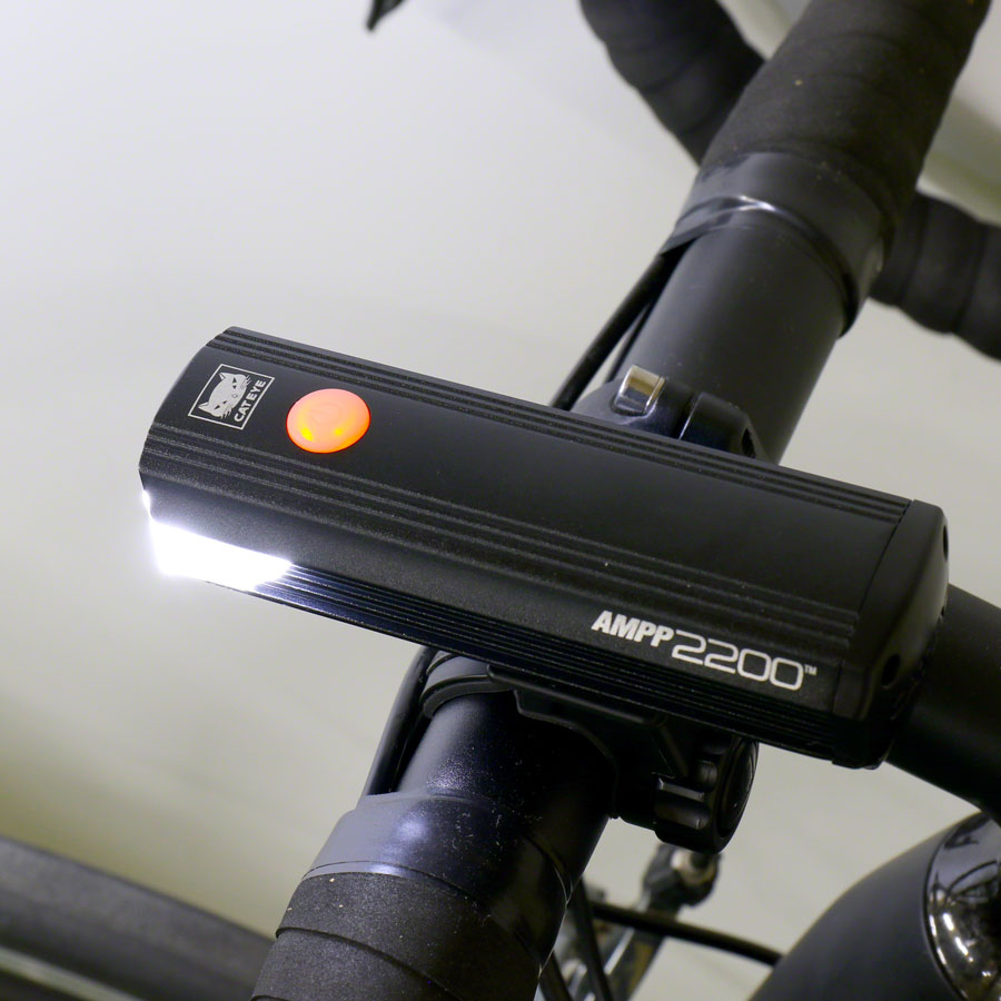 cateye-ampp2200-headlight-black