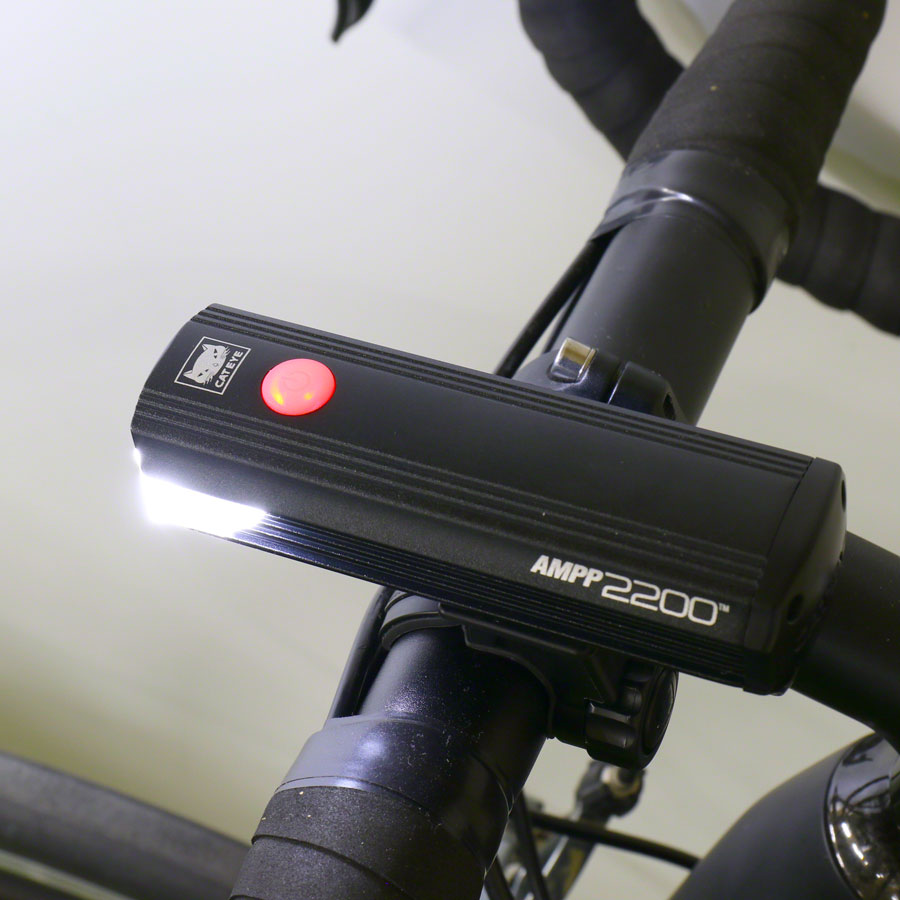 cateye-ampp2200-headlight-black