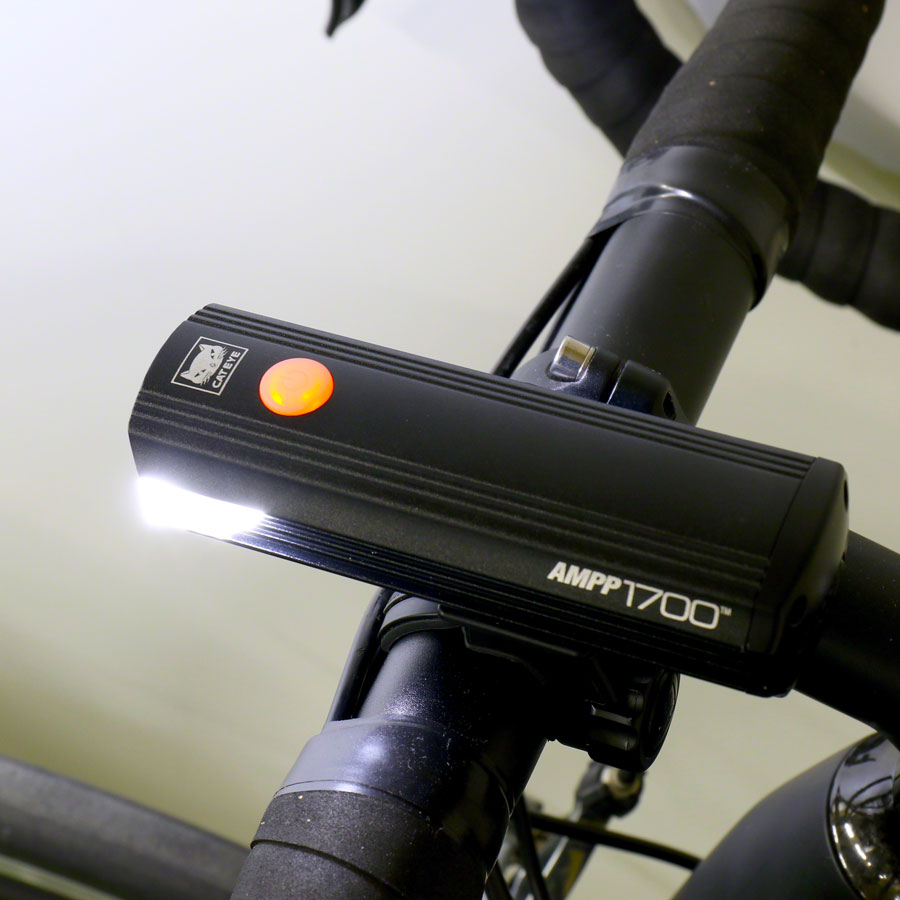 cateye-ampp1700-headlight-black