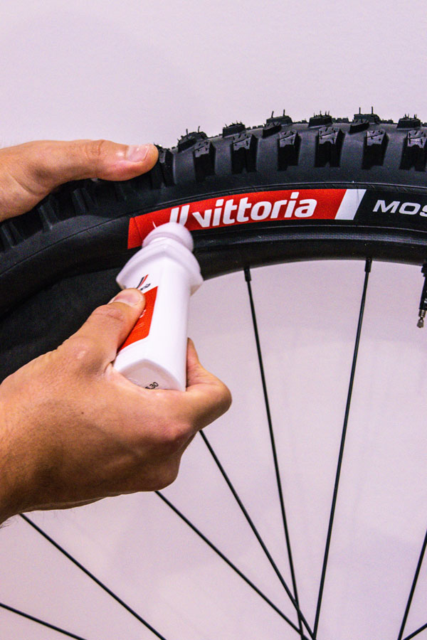 vittoria-bead-glide-tire-mounting-lubricant
