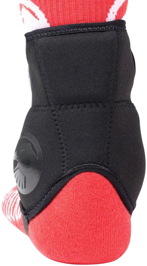 the-shadow-conspiracy-super-slim-ankle-guards-black-one-size