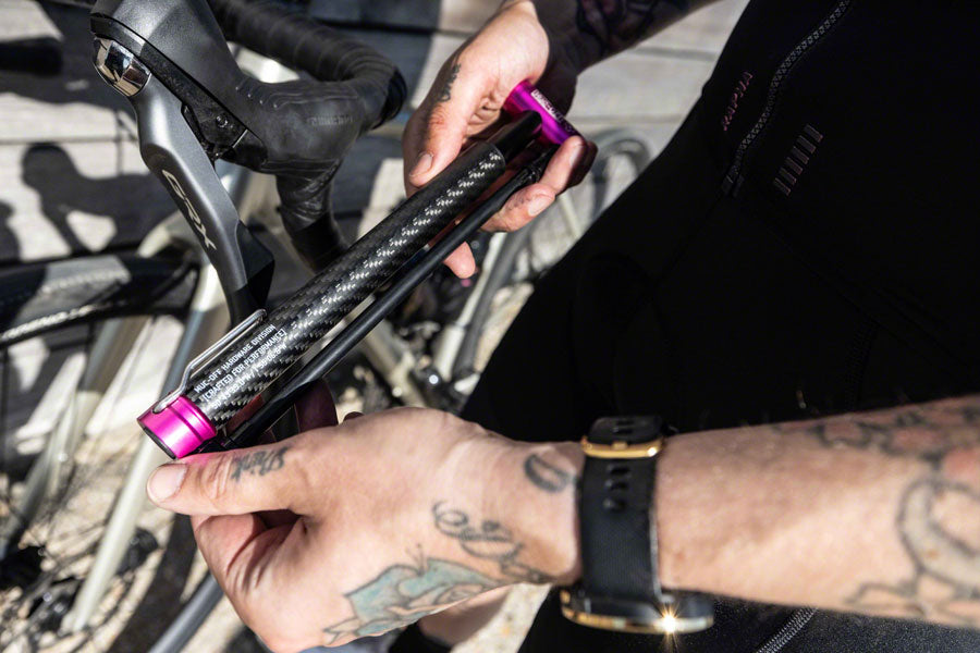 muc-off-airmach-carbon-pump
