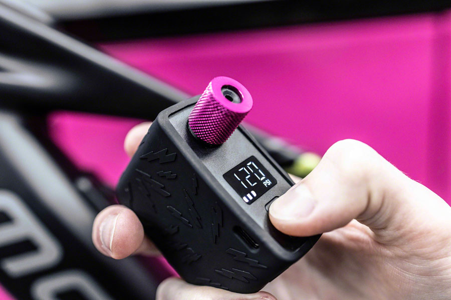 muc-off-airmach-mini-pro-electric-inflator