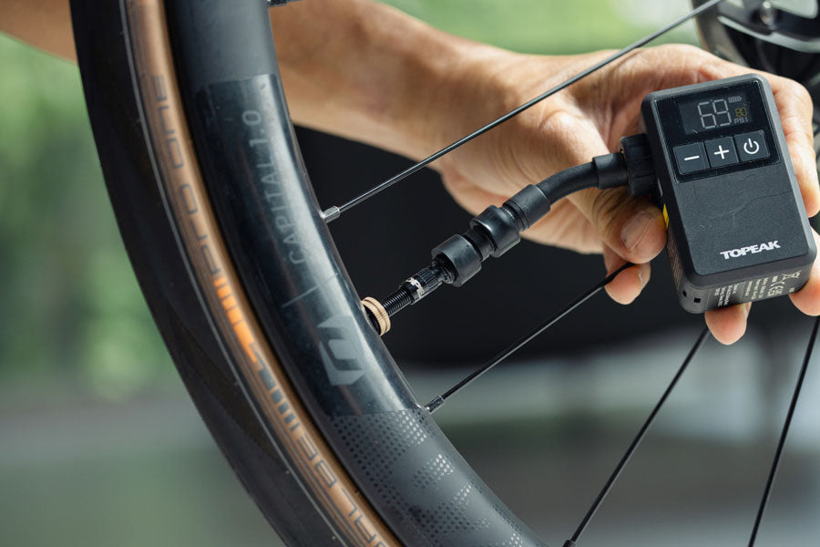 topeak-e-booster-digital-mini-electronic-pump