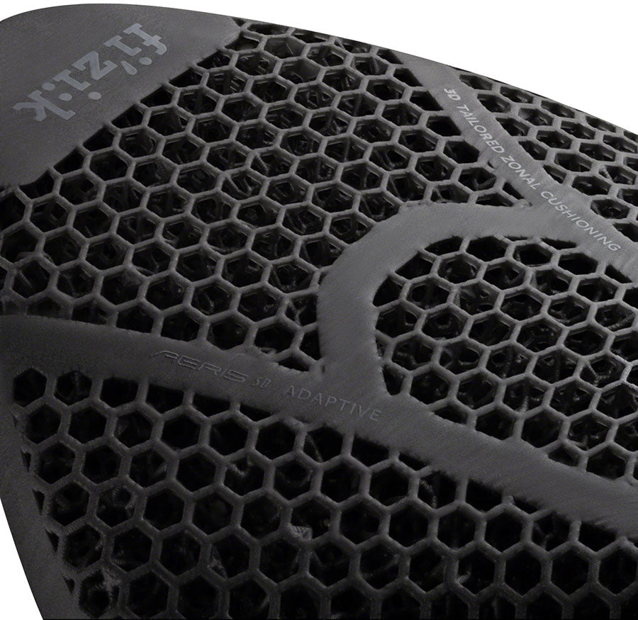 Fizik Transiro Aeris Short Distance R1 Adaptive Saddle - Carbon, 135mm, Black