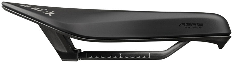 fizik-aeris-short-distance-r1-light-saddle-carbon-135mm-black