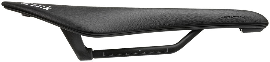 fizik-vento-arione-r1-light-saddle-carbon-135mm-black