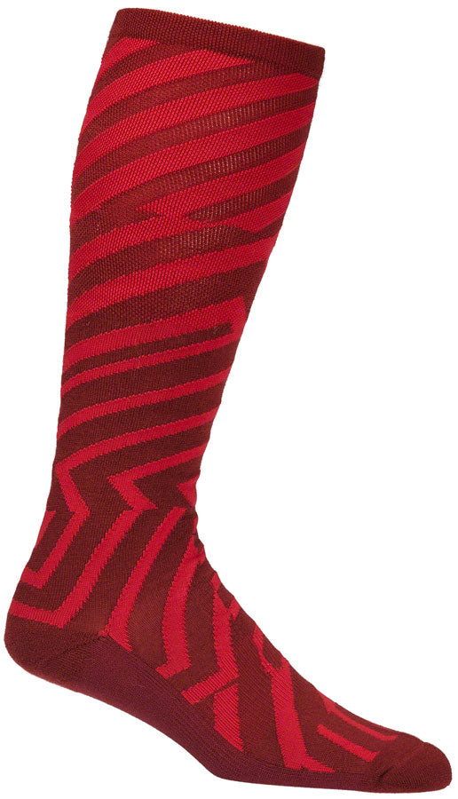45nrth-dazzle-midweight-knee-high-wool-sock-chili-pepper-red-medium
