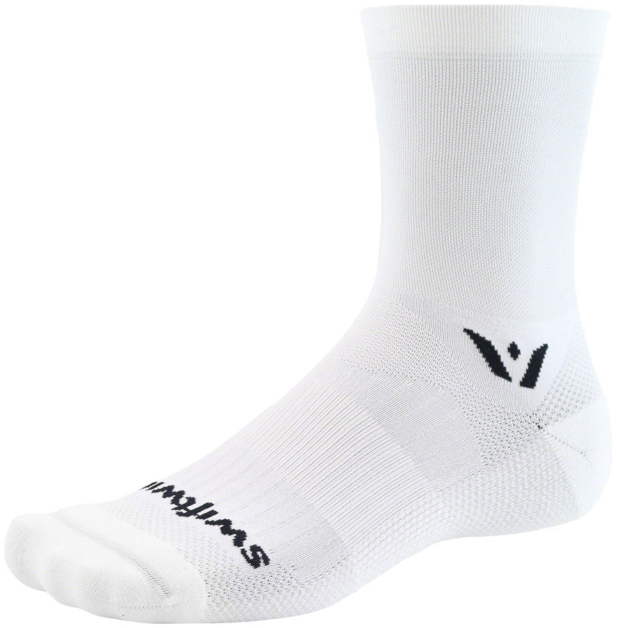 Swiftwick Aspire Mid Crew Socks - 5", White, Small