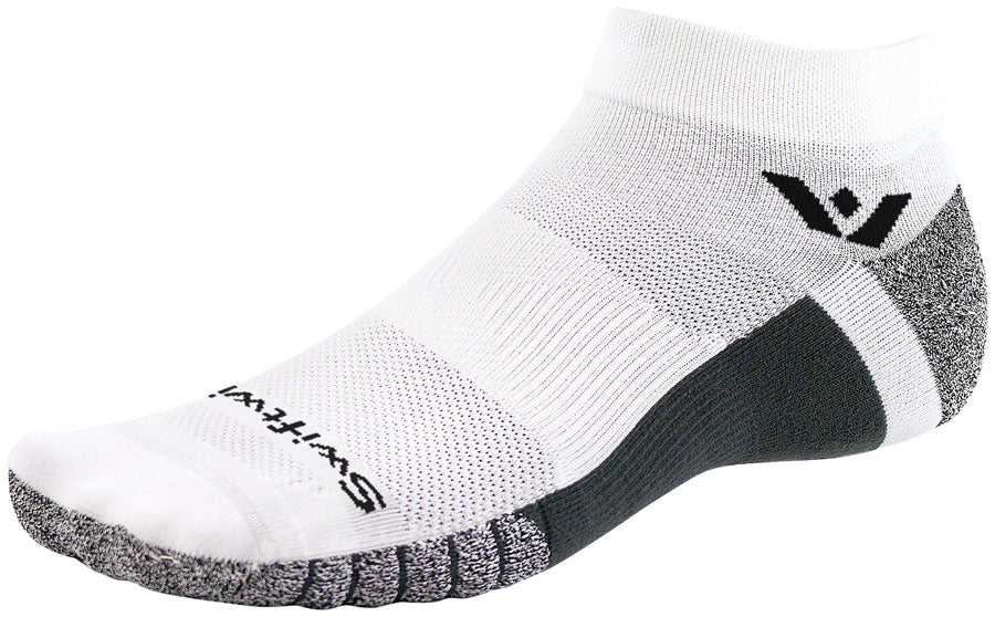 Swiftwick Flite XT Ankle Socks - White, Medium
