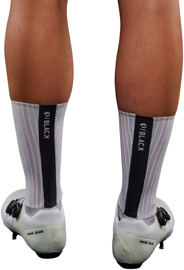 pearl-izumi-pi-black-woven-aero-socks-large-white