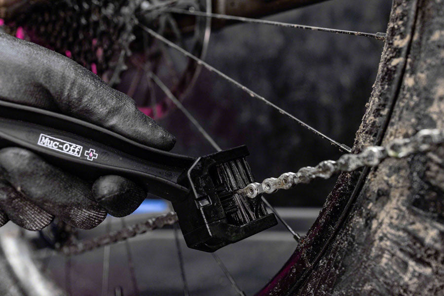 muc-off-bicycle-chain-brush