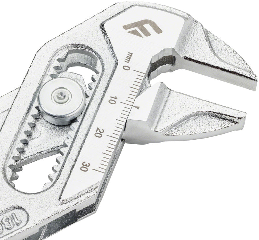feedback-sports-adjustable-pliers