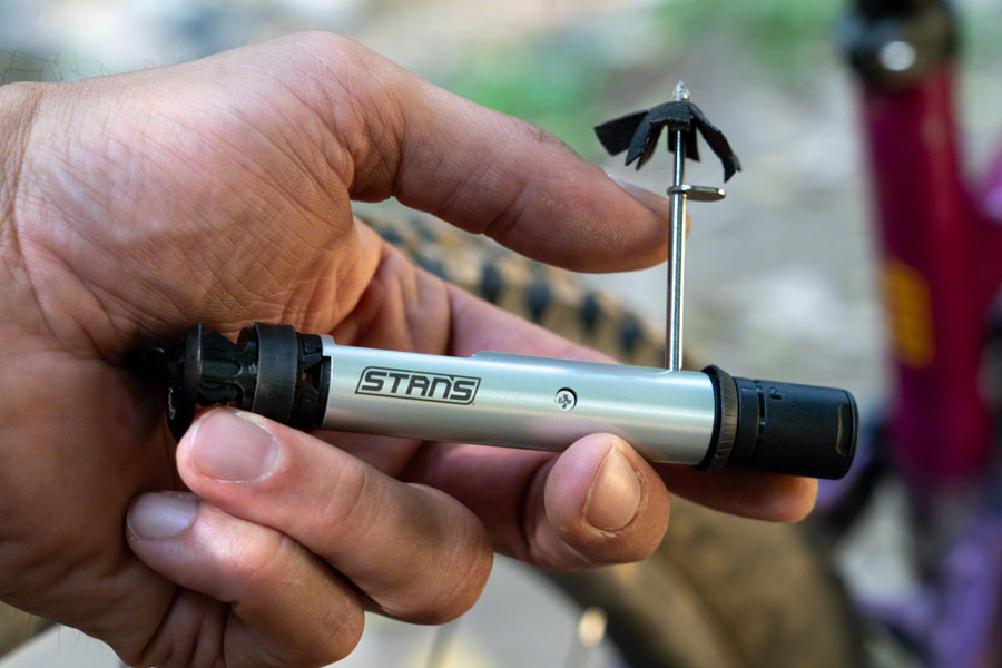 stan-s-incredible-dart-tubeless-repair-tool-handlebar-mount