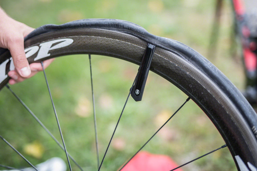silca-tire-levers-premio-set-of-2-with-sleeve