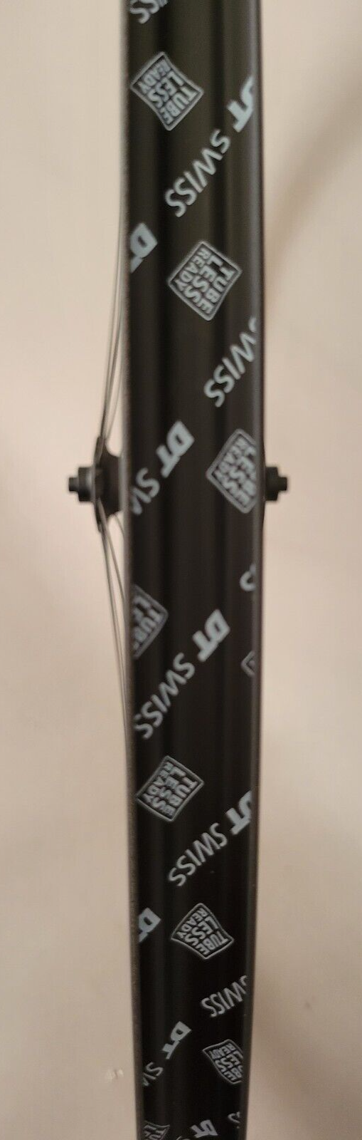 DT Swiss PR 1400 DICUT Oxic Rim Brake Road Bike Front Wheel 700c DT Swiss PR 1400 DICUT Oxic Rim Brake Road Bike Front Wheel 700c